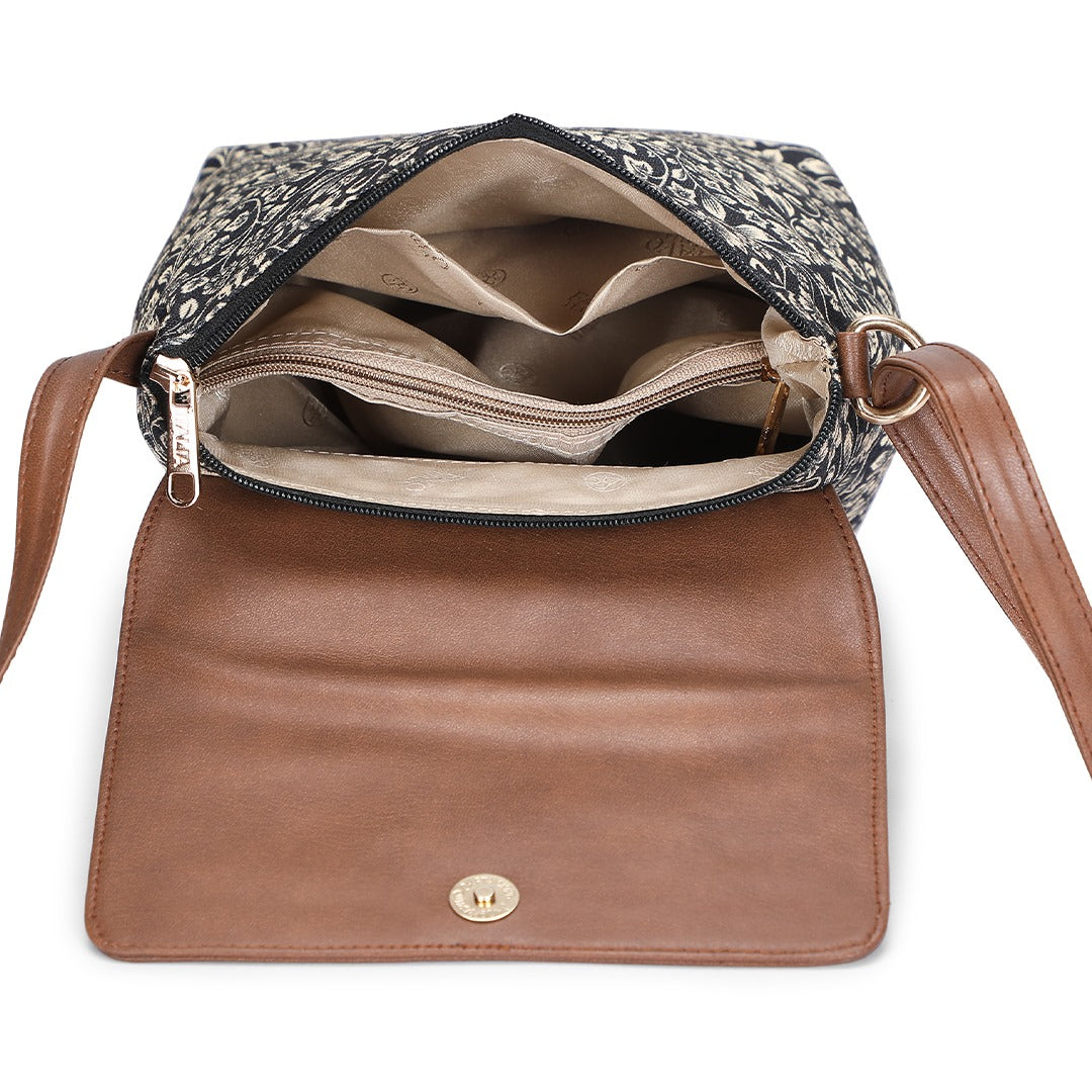 Fiore flap sling Bag Favo Italia